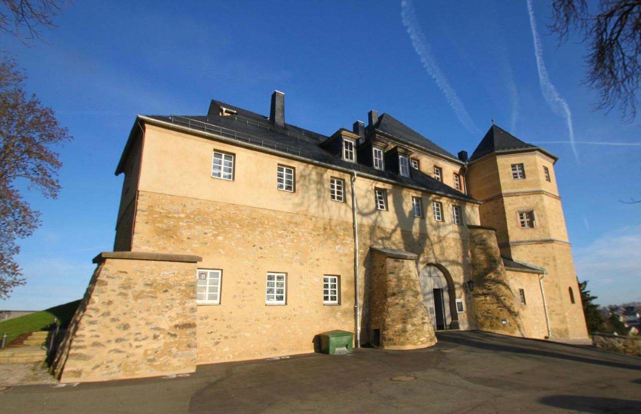 Tolle Ferienwohnung Mit Loggia In Schauenstein 100Qm Bei Hof An Der Saale Frankenwald Luaran gambar
